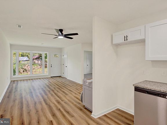 4th image of 7706 Oxman Rd