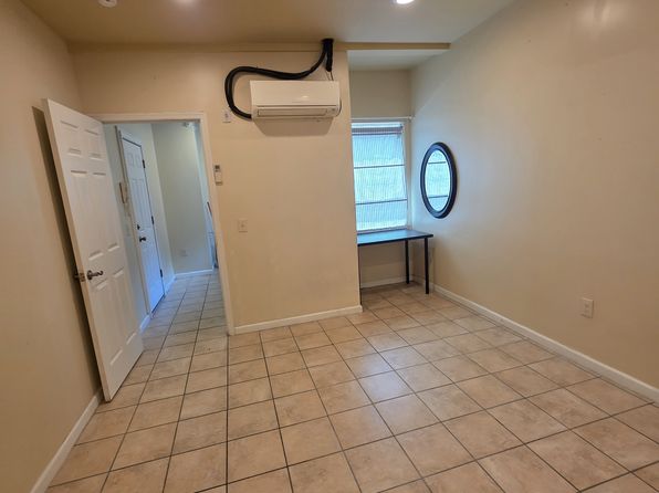 1020 Race St #D