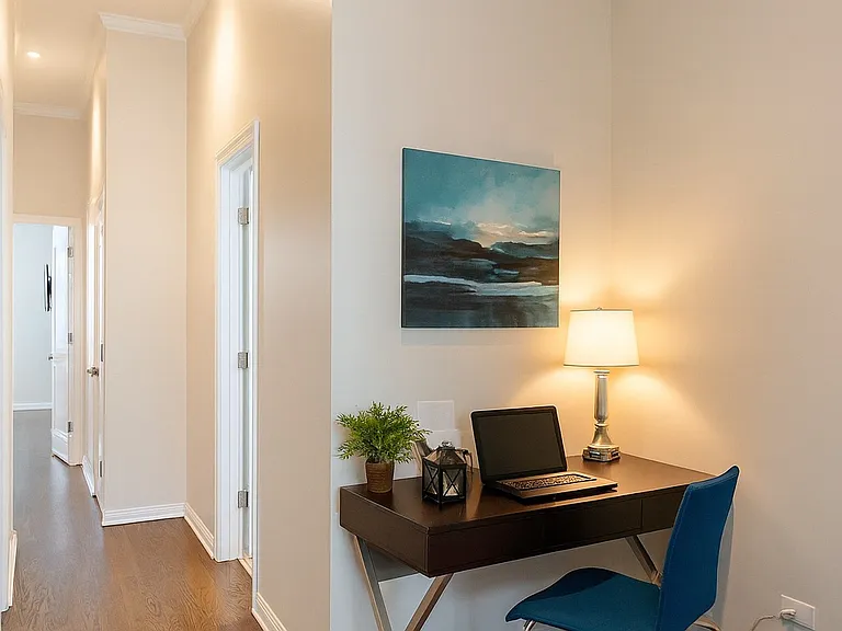 1847 W Grand Ave #2 — Photo 15