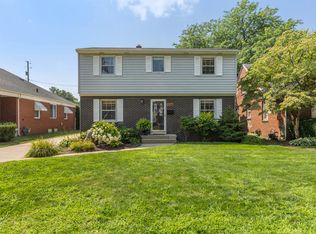 538 Marywood Dr NE, Grand Rapids, MI 49505