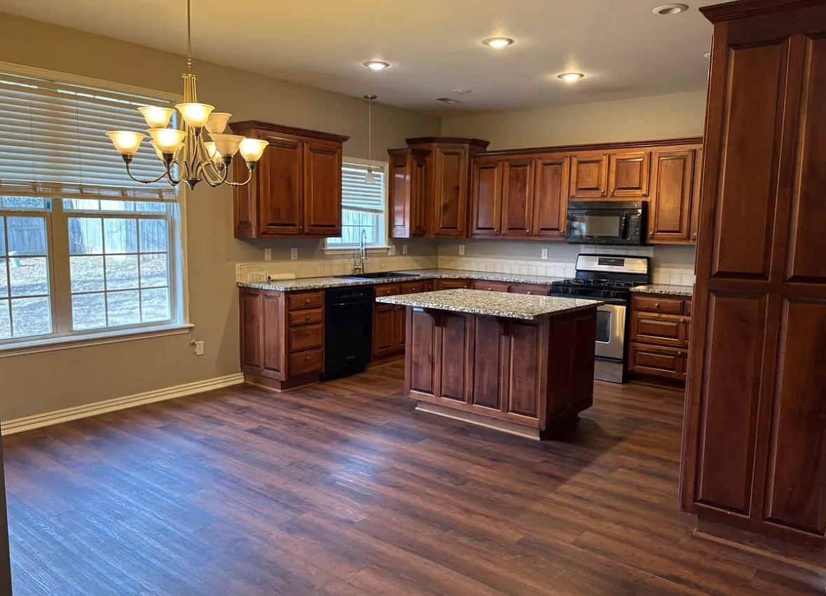 Hailey Dr, Centerton — Photo 4