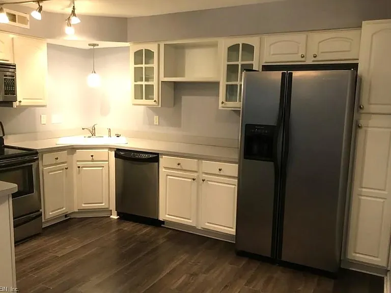 1036 Lands End Way — Photo 5