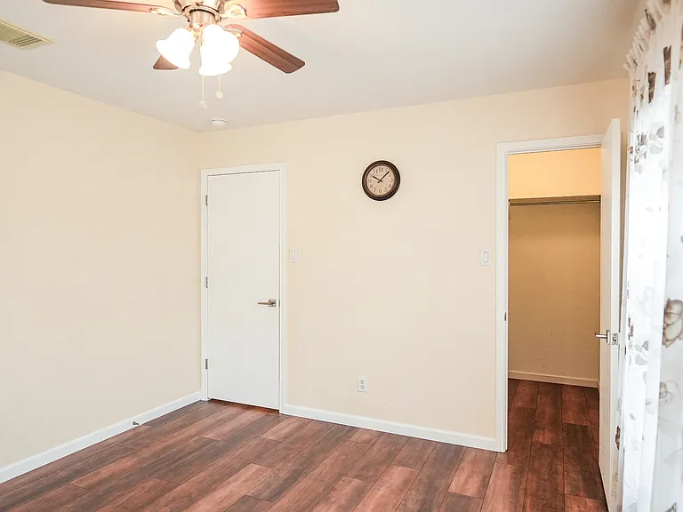 79 Viking Oak — Photo 9