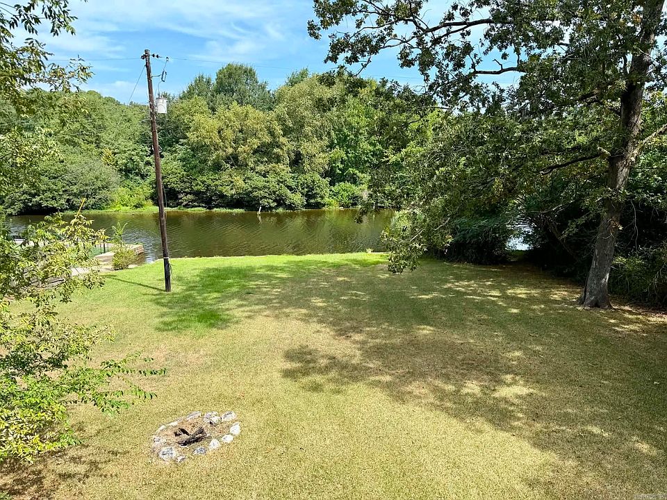 1st image of 610 Randall Rd