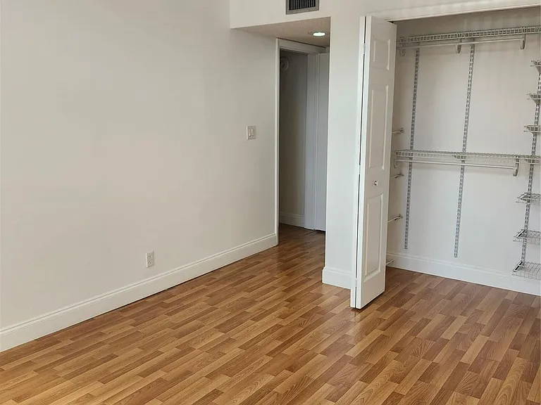 16251 Golf Club Rd #212 — Photo 12