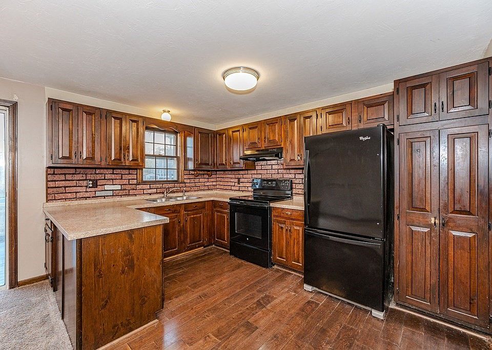 29 Emery Rd, Townsend, MA 01469 Zillow