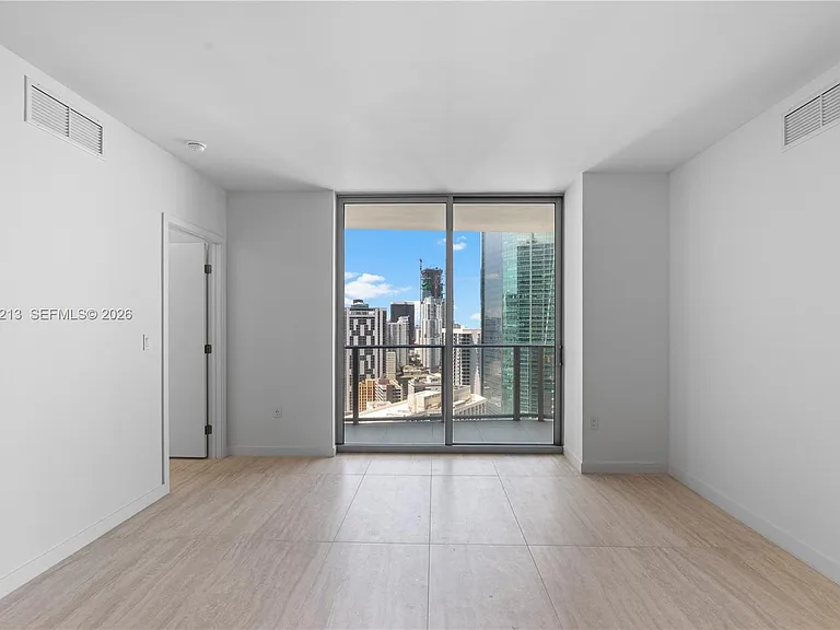 77 SE 5th St #3702 — Photo 23