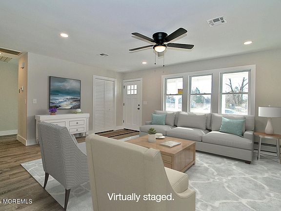 2nd image of 20 Salisbury Court