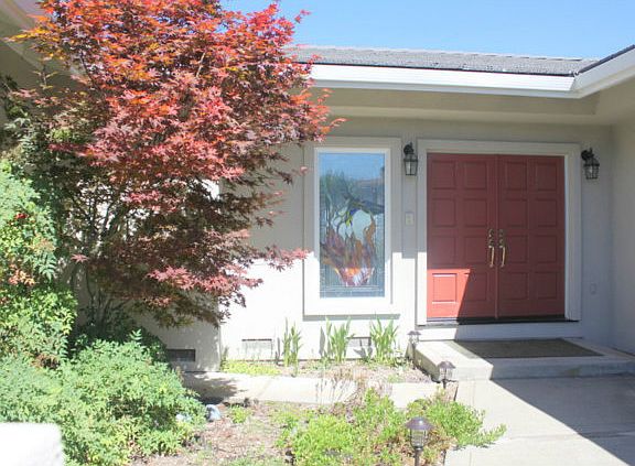 2nd image of 15710 Oakridge Ct