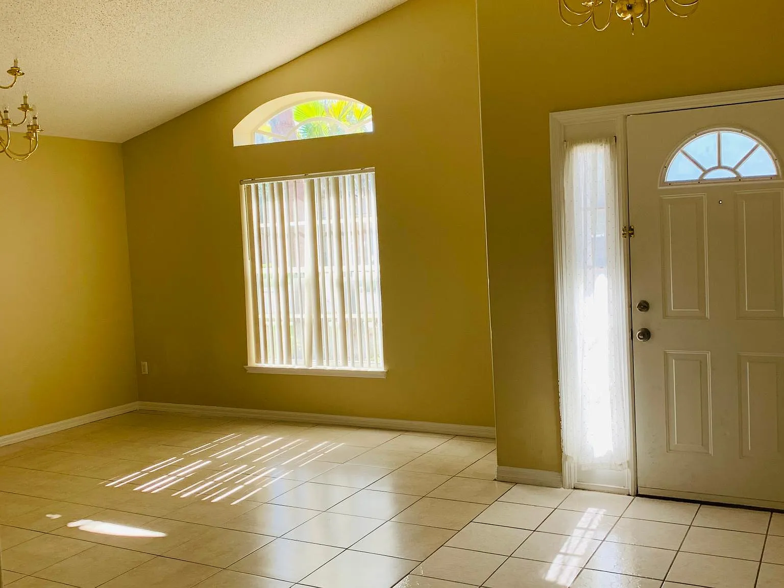 4155 Forest Island Dr — Photo 3