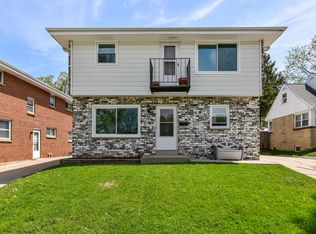 2110 S 96th St, Milwaukee, WI 53227