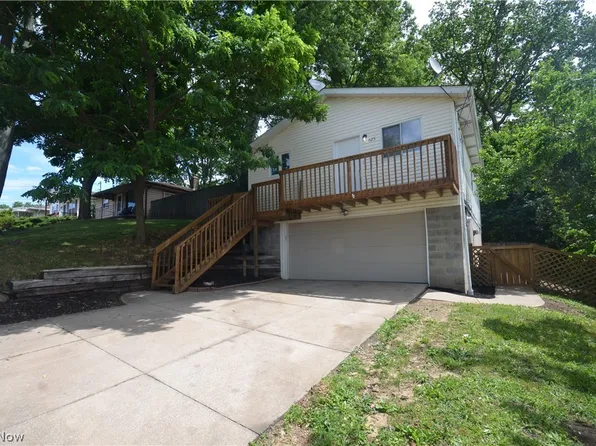 625 Hillman Rd, Akron, OH 44312