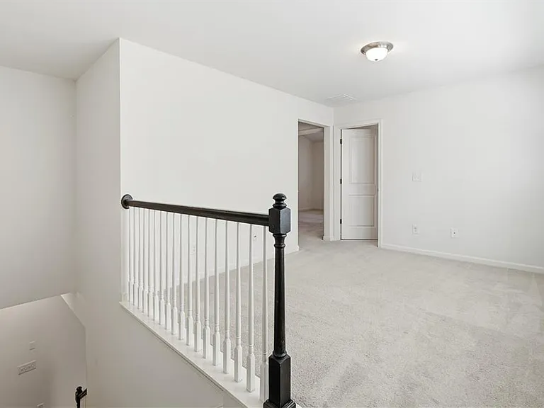 2730 Kemp Ct — Photo 21
