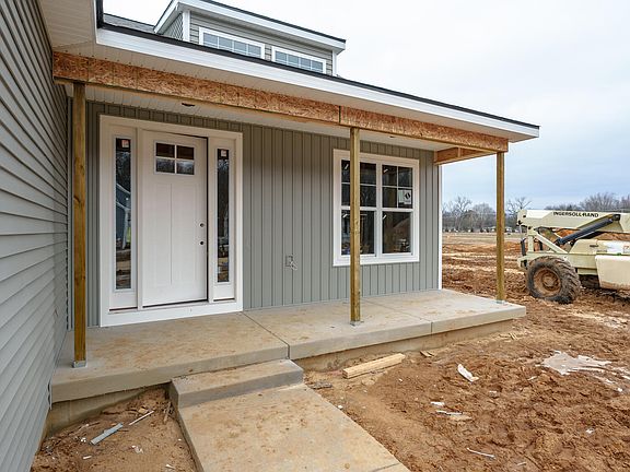 3rd image of 594 Sand Pointe Trl #53