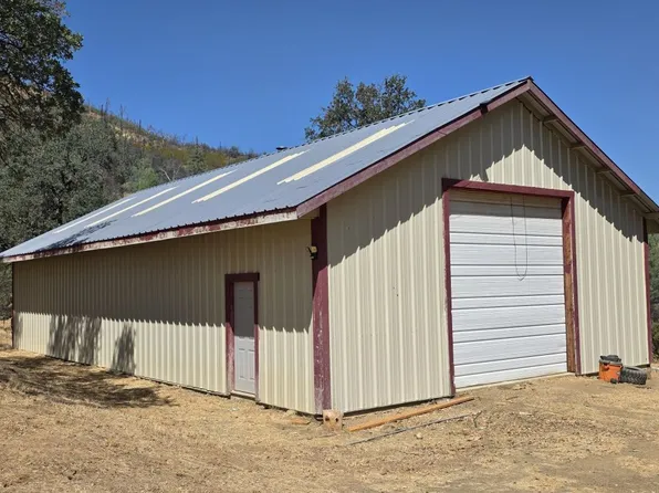 5880 Olympia Dr, Platina, CA 96076