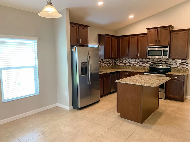 936 Sangria Cir — Photo 14