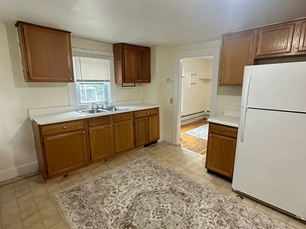 14-16 Hamlin Street, Orono ME, 14-16 Hamlin St #14A, Orono, ME 04473