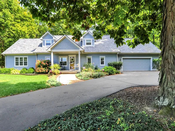 4371 N Banta Rd, Bargersville, IN 46106