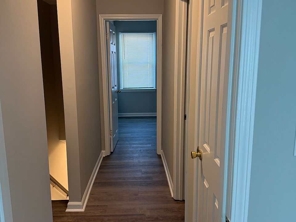 Entry Hallway.