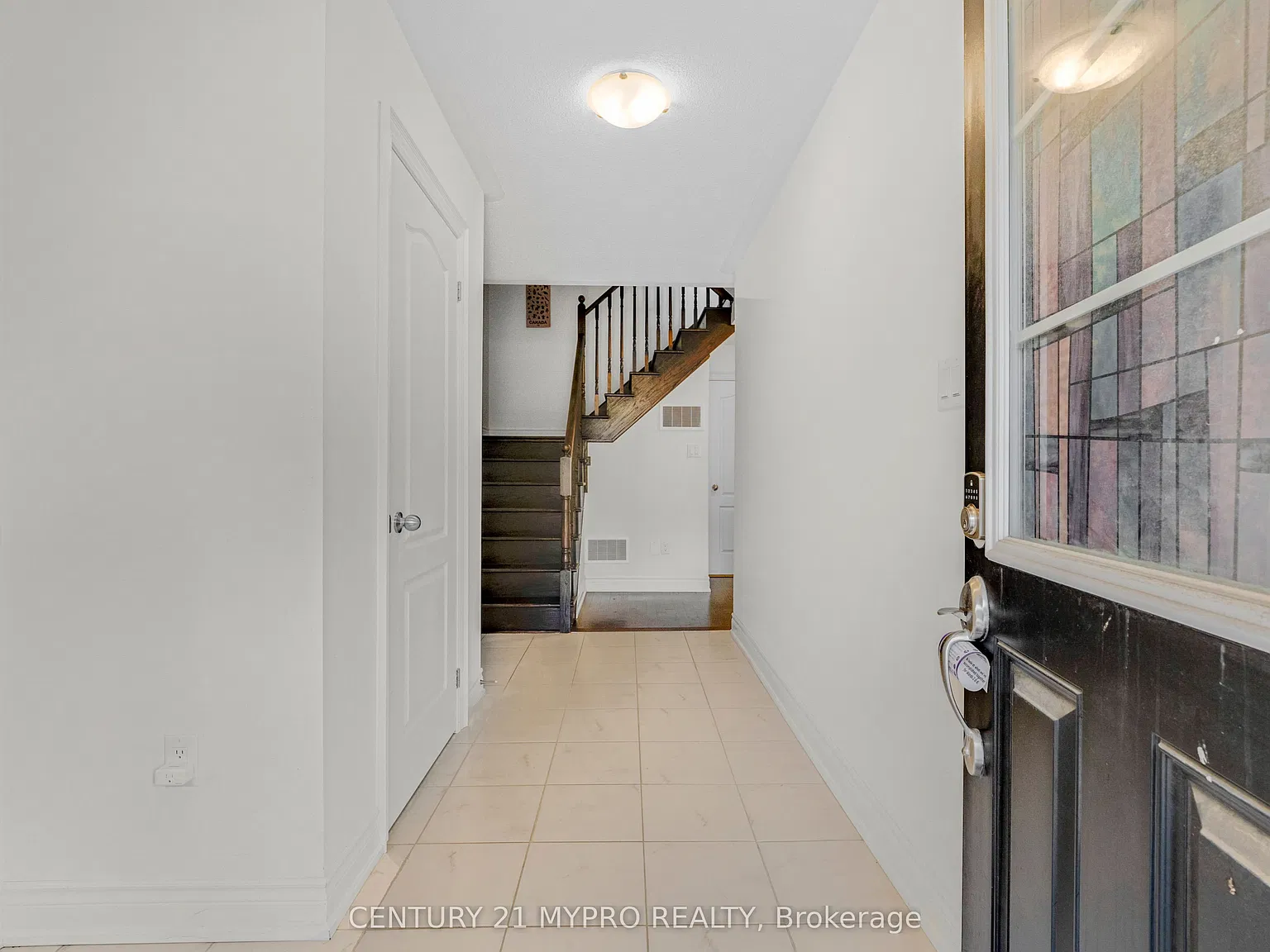 4 bed, $3,300 — Photo 4