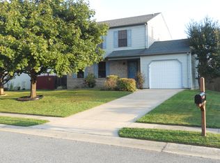 25 Avignon Dr, Newark, DE 19702