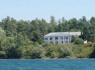 3595 W River Rd, Grand Island, NY 14072