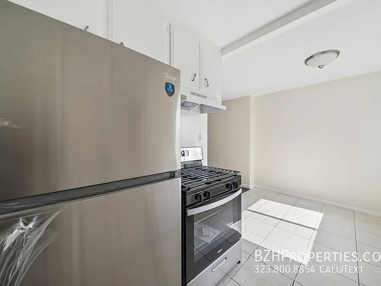 2038 S Holt Ave #16C — Photo 7