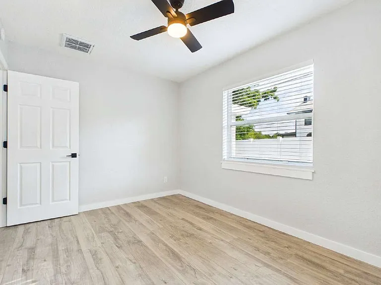 3729 Prescott St N — Photo 14