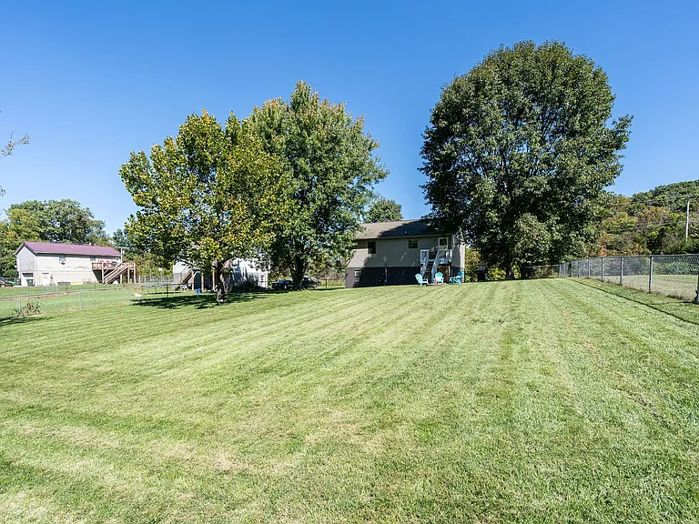 112 Kings Mountain Ct — Photo 49