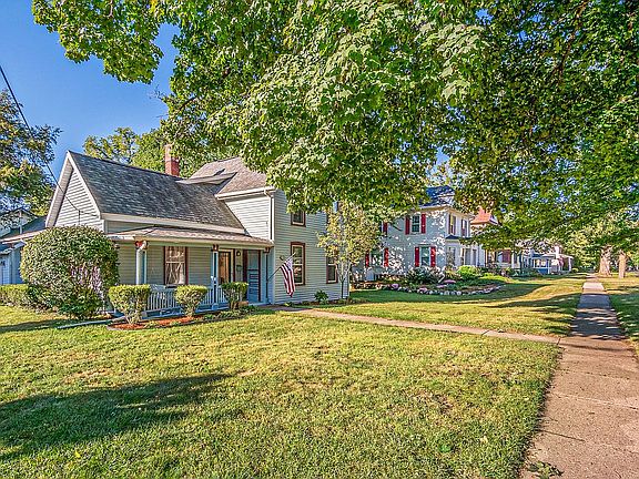 3rd image of 601 W Mansion St