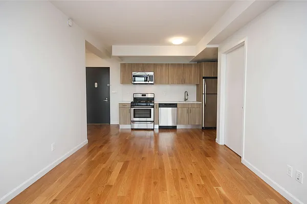 Rented by Nooklyn NYC LLC | media 81