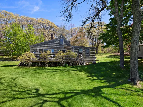 10 Abels Neck Rd, Chilmark, MA 02535