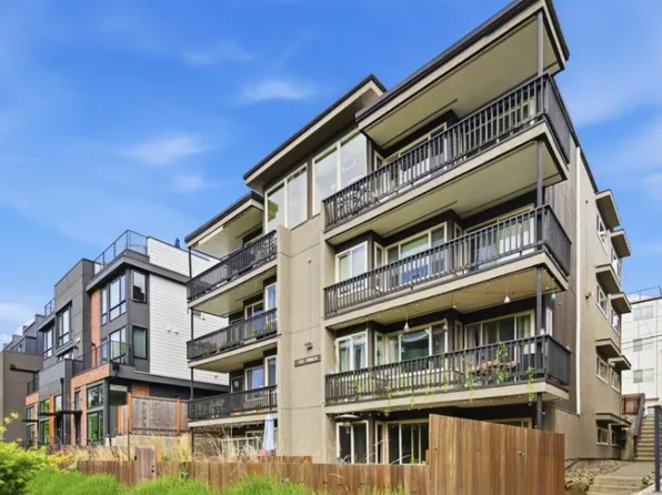 2362 Franklin Ave E APT 202, Seattle, WA 98102