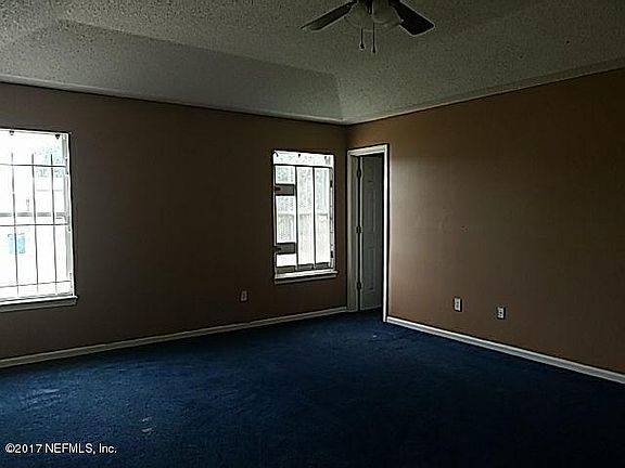3rd image of 11602 Rainbow Springs Ct