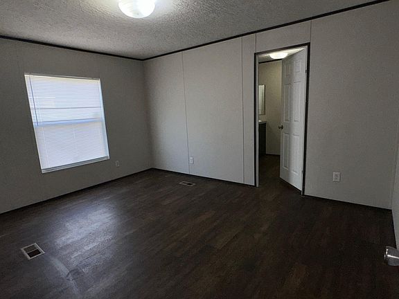 4th image of 507 Blakley Dr