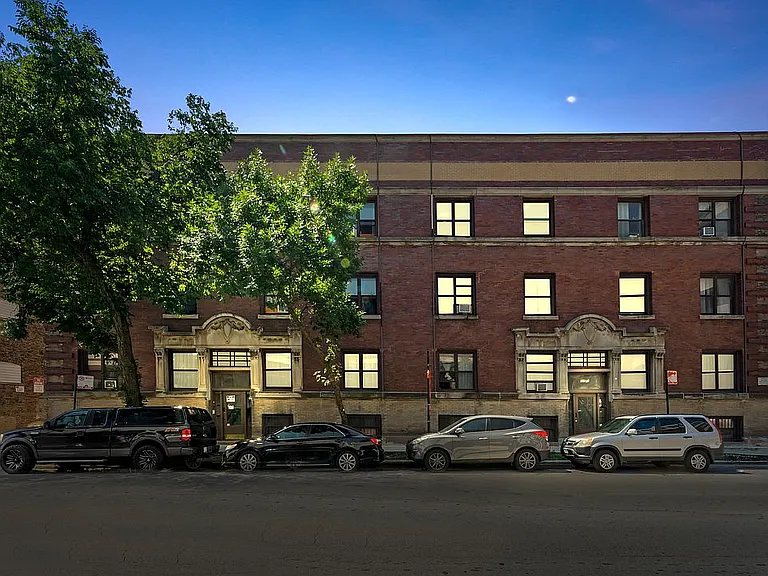 823 W Montrose Ave #1 — Photo 26