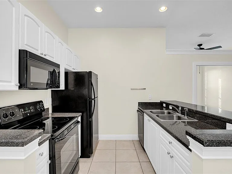 1384 Lake Baldwin Ln #C — Photo 5