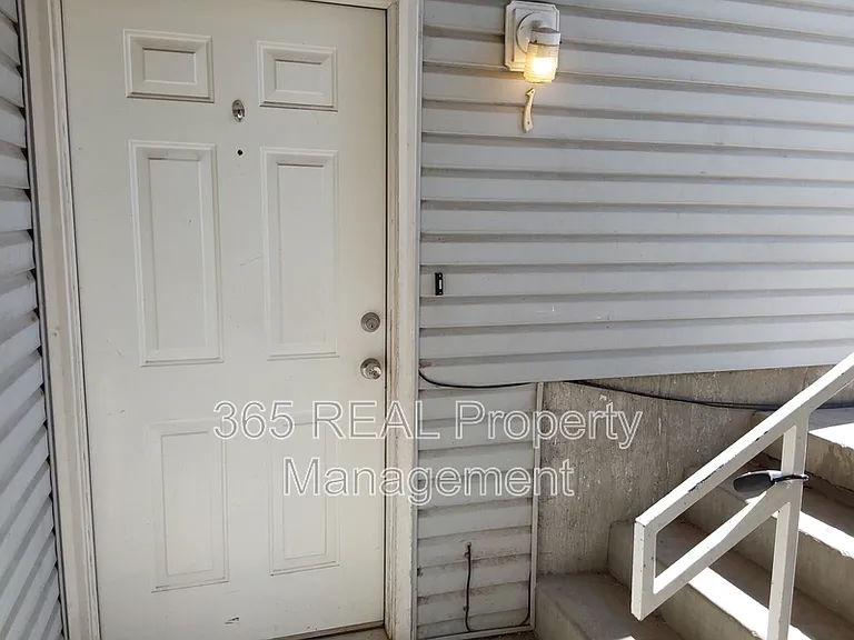 3600 17th Ave #1 — Photo 2