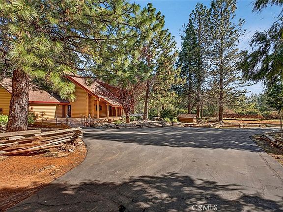 2nd image of 15756 Fitzgerald Ct