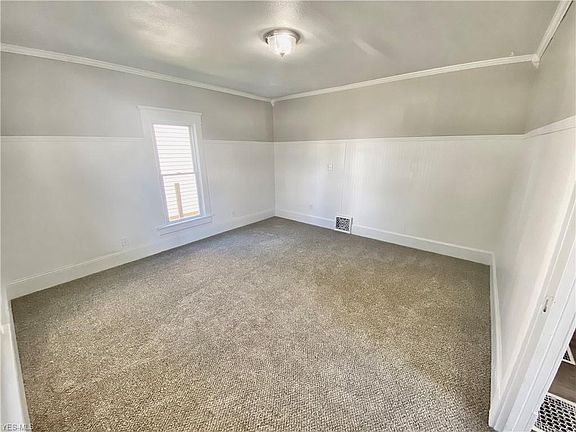 4th image of 509 N Uhrich St