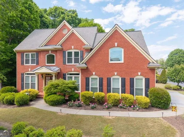 1850 Chattahoochee Run Dr, Suwanee, GA 30024