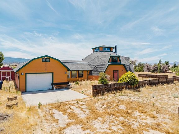 2nd image of 25320 Divinci Ave