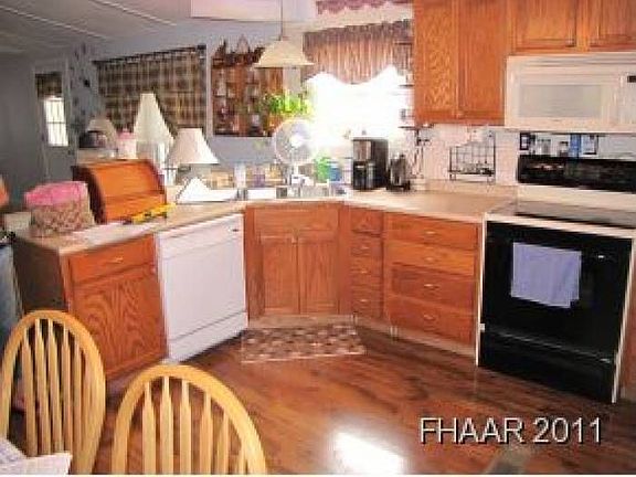 3rd image of 707 Flintrock Dr