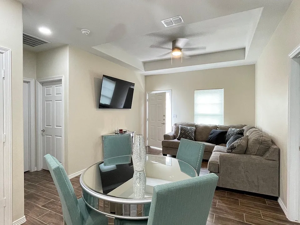 2404 N Sugar Rd #1