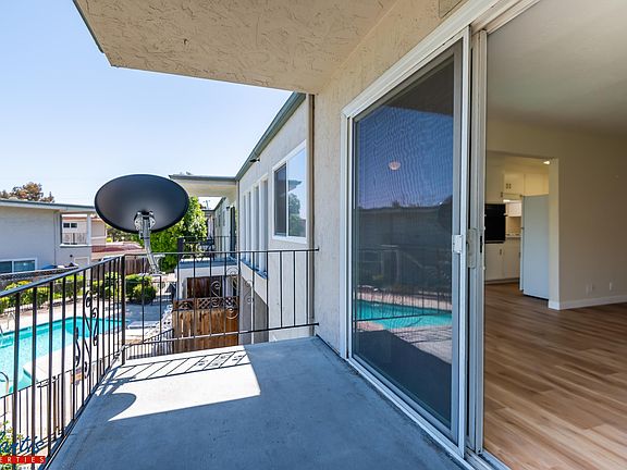 3rd image of 642 Blythe Ct APT 17