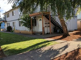 125 D St APT B, Springfield, OR 97477