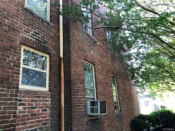 3rd image of 33 Liberty St