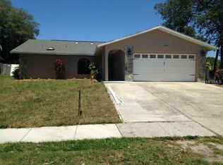 1502 Gulf Rd, Tarpon Springs, FL 34689