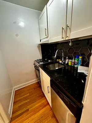 Rented by City Connections Realty | media 12