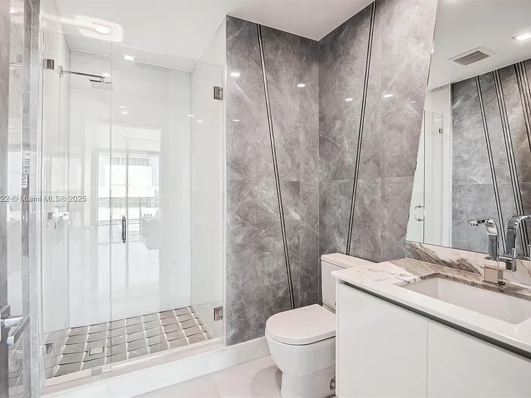 330 Sunny Isles Blvd #5-UPH04 — Photo 42